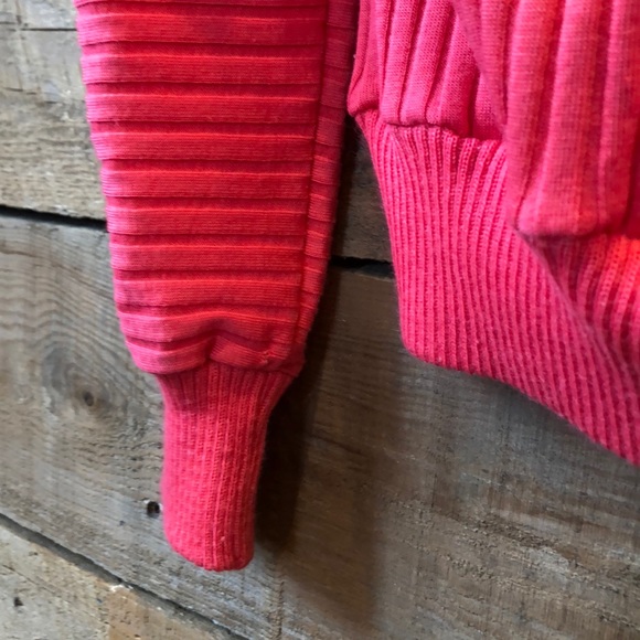 Vintage | Wool Blend Coral Floral Details Cardigan - Picture 11 of 12